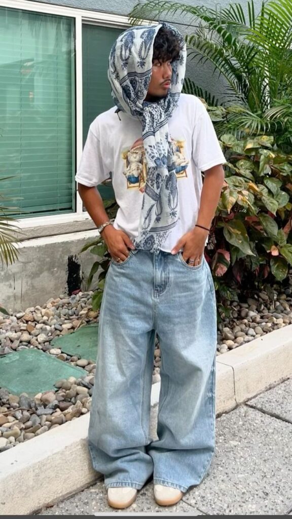 Understand the comeback of baggy jeans