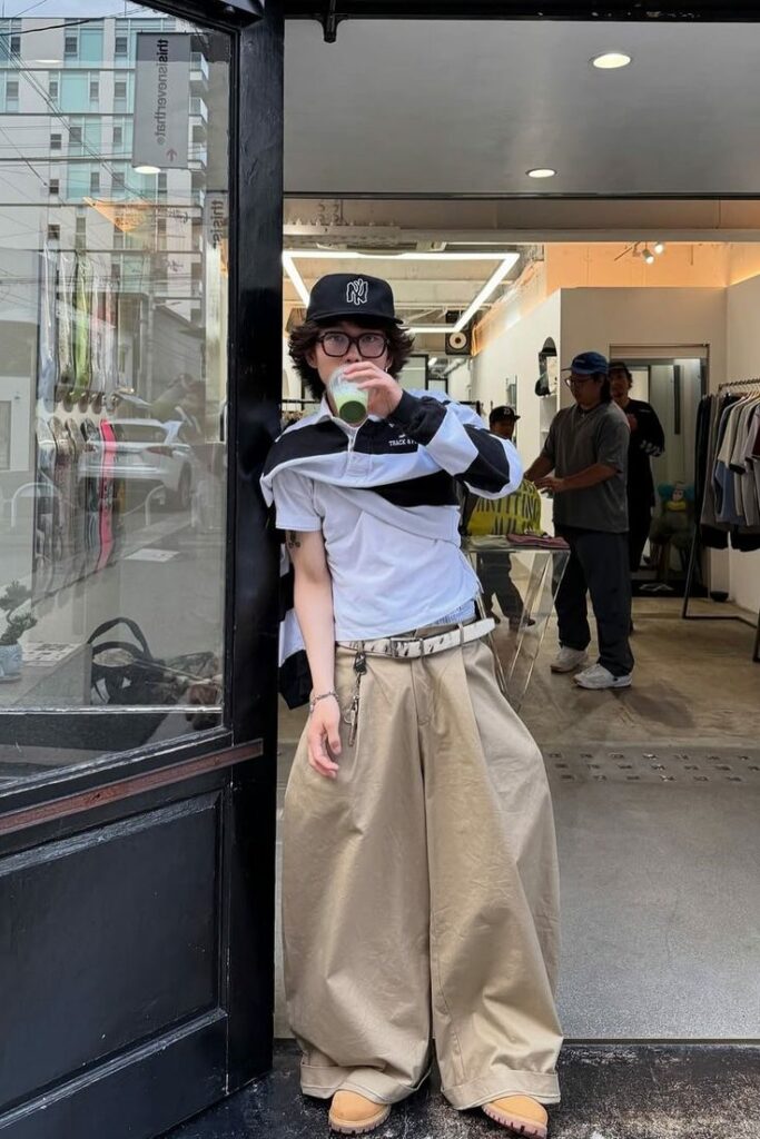 Why Celebrities Love Baggy Jeans