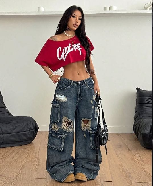 What Are Low Rise Baggy Jeans?